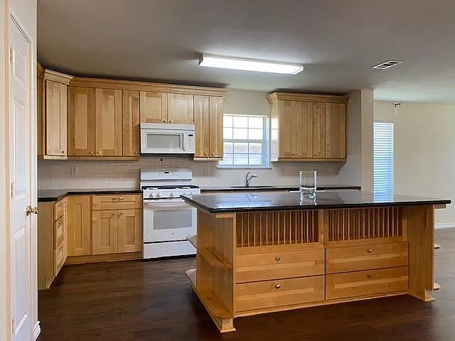 12261 Peak Cir — Photo 6