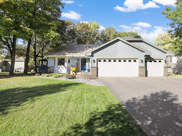 12646 Uplander St NW, Coon Rapids, MN 55448