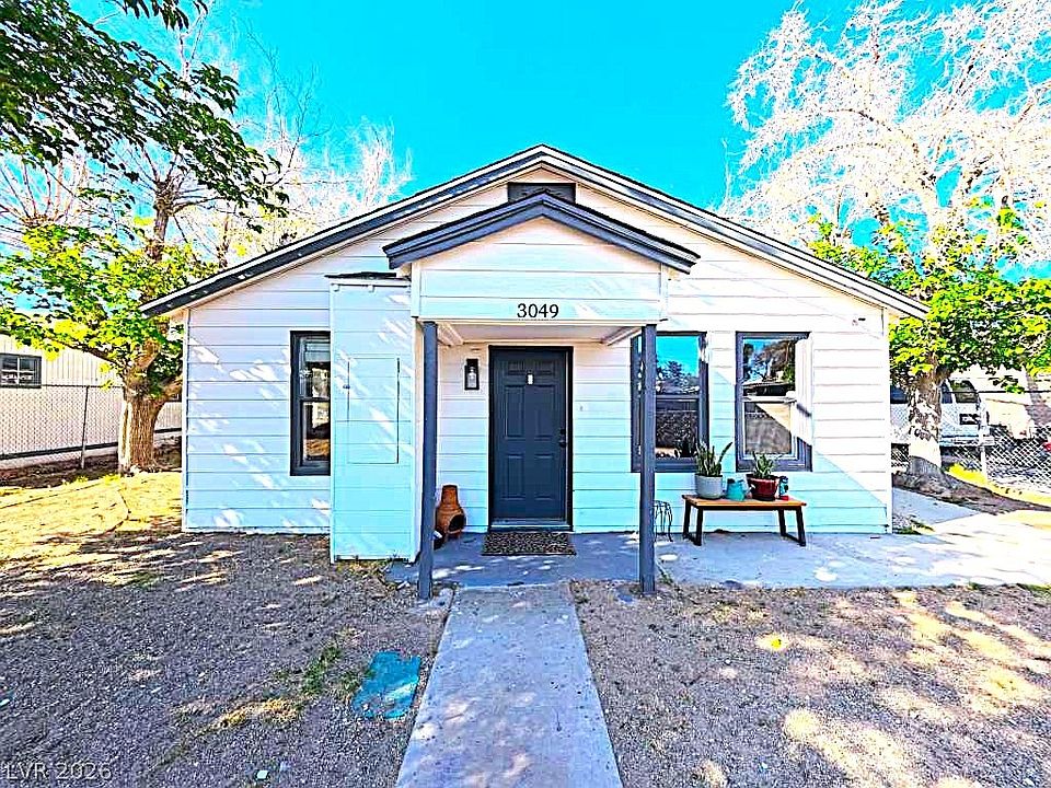 1st image of 3049 Cedar St