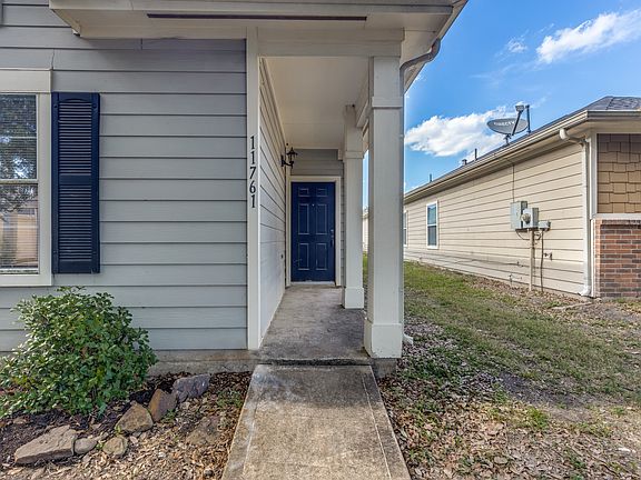 2nd image of 11761 Jelicoe Dr