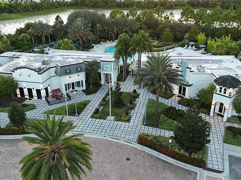 1707 Sanibel Dr — Photo 26