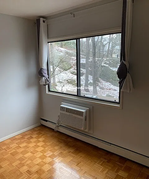 330 Newton St #C — Photo 14