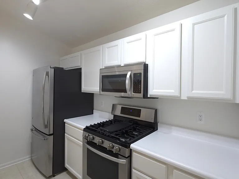 12337 Saint Andrews Way — Photo 5