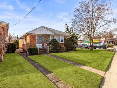 154-04 Willets Point Blvd, Flushing, NY, 11357