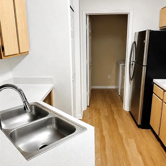 6572 Swissco Dr #215 — Photo 9