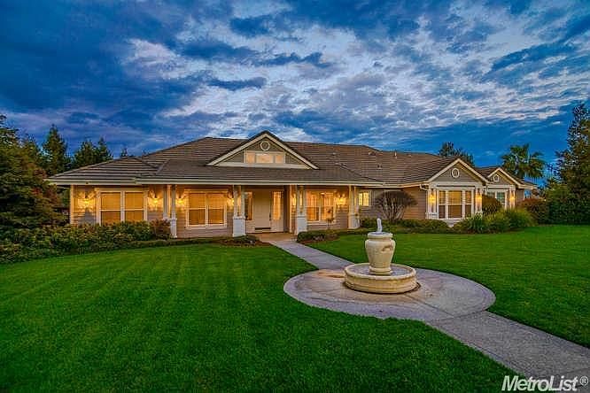 1st image of 39444 Spyglass Pl