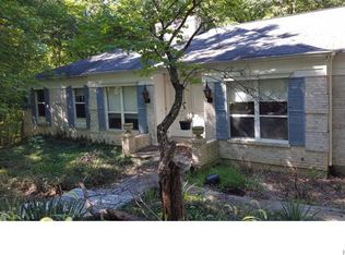 1304 Little John Ct, Lake Sherwood, MO 63357