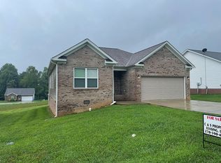 122 Ashkirk Ln, Glasgow, KY 42141