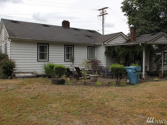 4th image of 1715 Lake Park Dr SW