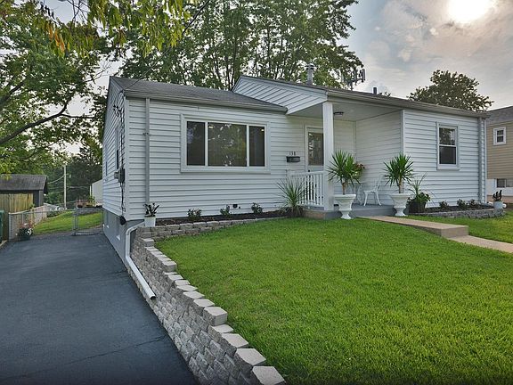 5th image of 138 Sigsbee Ave