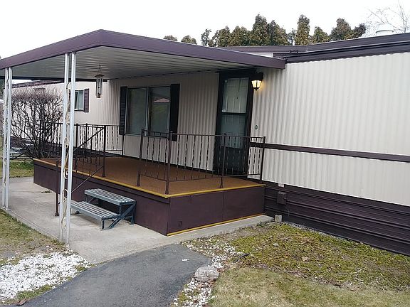 3rd image of 19219 E Montgomery Dr