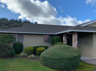 180 Oak Island Dr, Santa Rosa, CA 95409