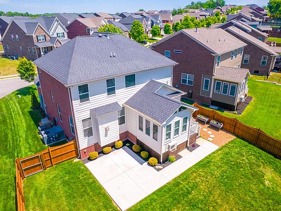 2nd image of 5022 Winslow Dr