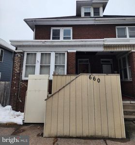 660 S 2nd St, Steelton, PA, 17113