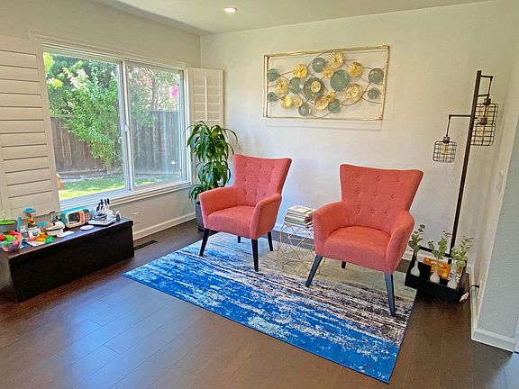 4th image of 116 Rosewell Way