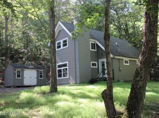 139 Plateau Dr, Lackawaxen, PA 18435