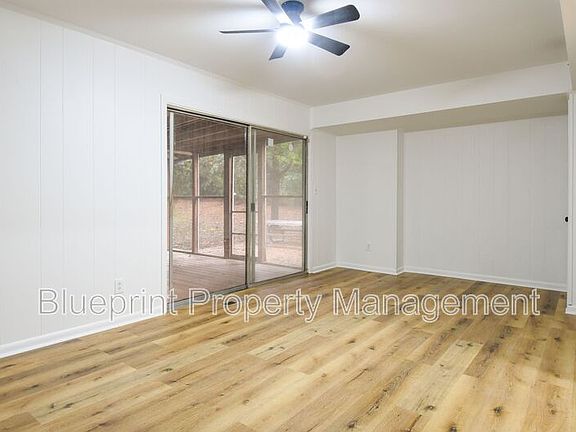 5th image of 6004 Cowin Dr NW