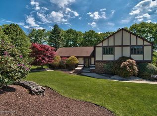 63 Country Rd, Shavertown, PA 18708