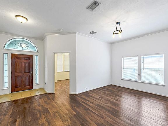 5th image of 16122 Saxon Hollow Ln