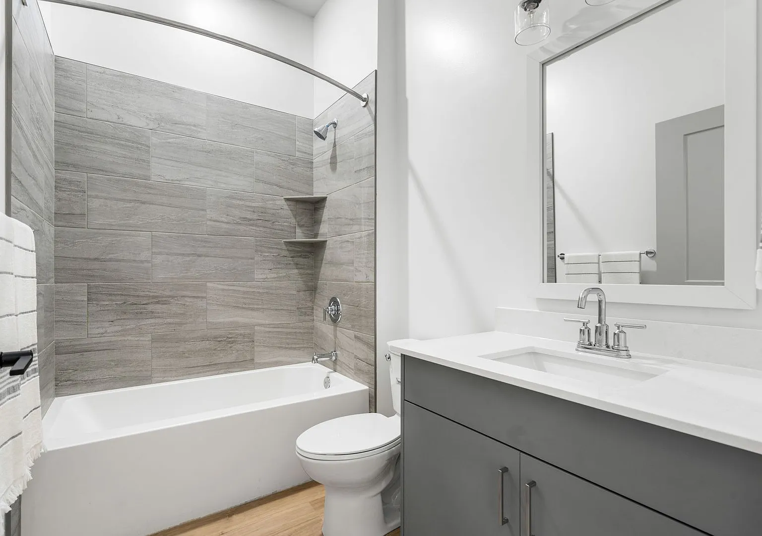 NorthWest TownHomes — Photo 4