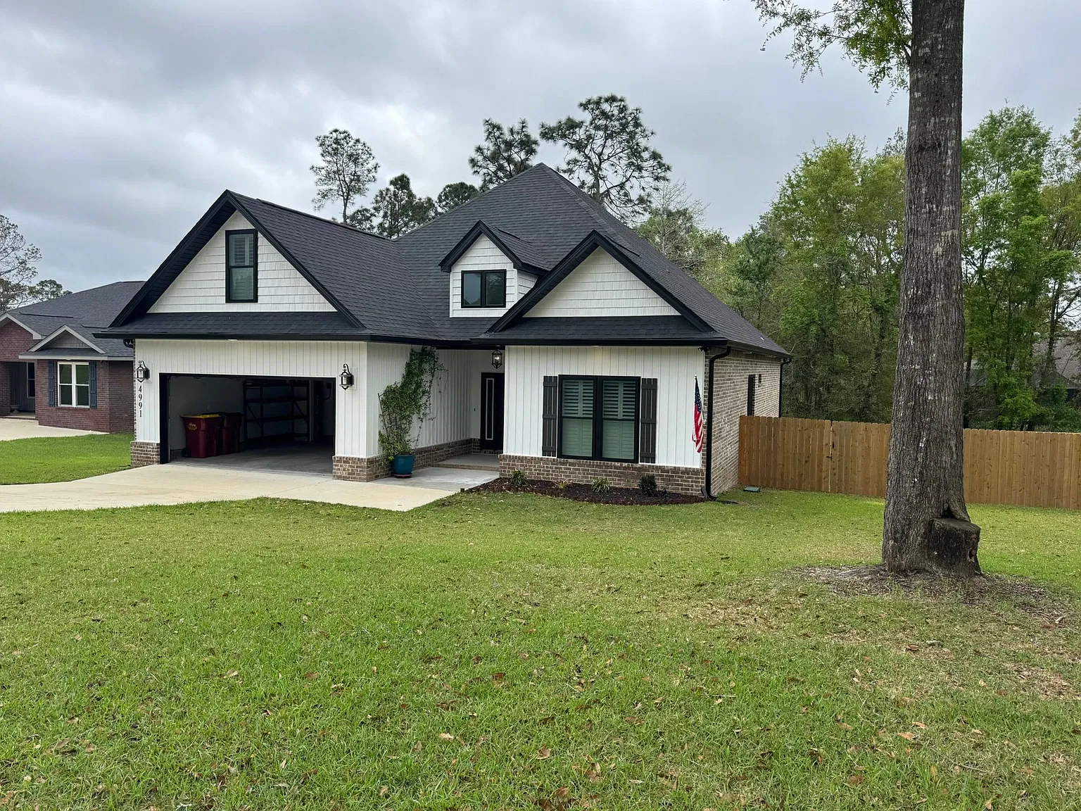 3 bed, 2.5 bath, 2126 sqft, $2,495 — Photo 1