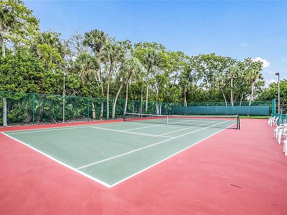 5th image of 4730 Village Gardens Dr #126