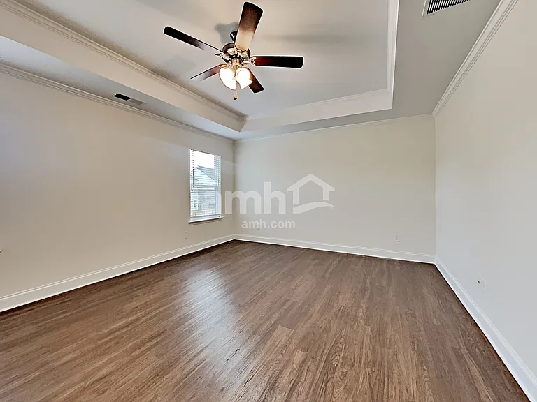 588 Woodall Rd — Photo 9