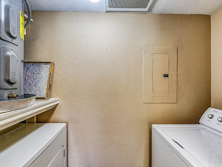 Washer & Dryer