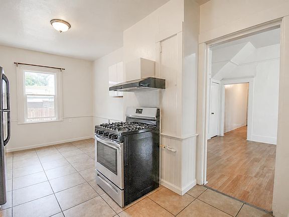 5th image of 734 Florida Street