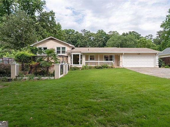 2nd image of 953 Hidden Hollow Dr