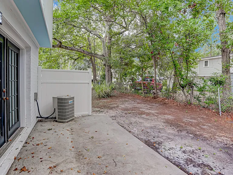1618 Poinsettia Rd — Photo 26