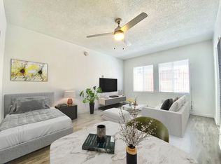 Chateau Mariwood, Los Angeles, CA 90005
