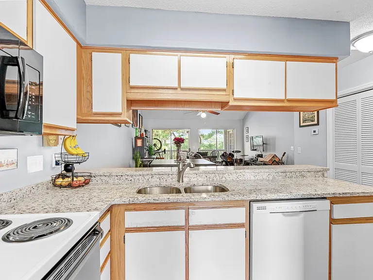 4930 Windsor Green Way #302 — Photo 7