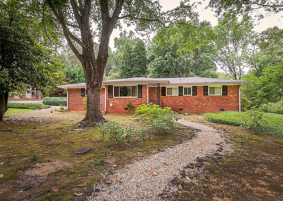 1st image of 2491 Princess Ln SE