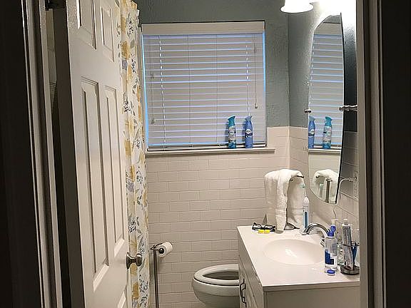 5th image of 3816 S Montclair Dr