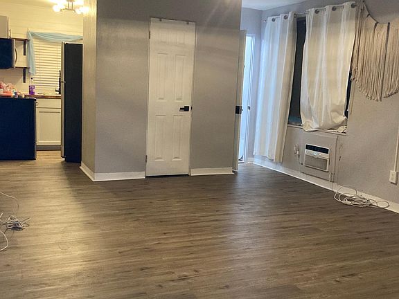 3rd image of 5138 5th Ave N #1/2