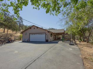 23452 Boulder Ln, Clovis, CA 93619