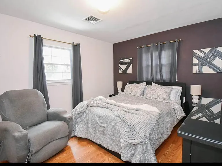 15 Inwood Dr — Photo 8