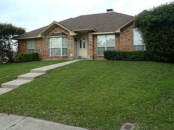 2nd image of 1015 Olson Place Dr