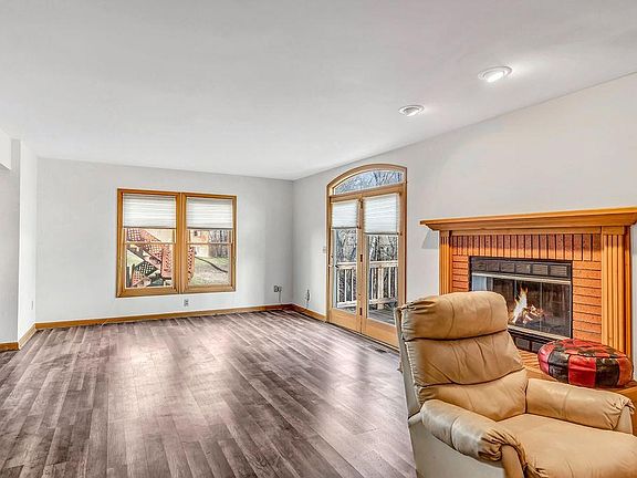 4th image of 1740 Aspenhill Dr