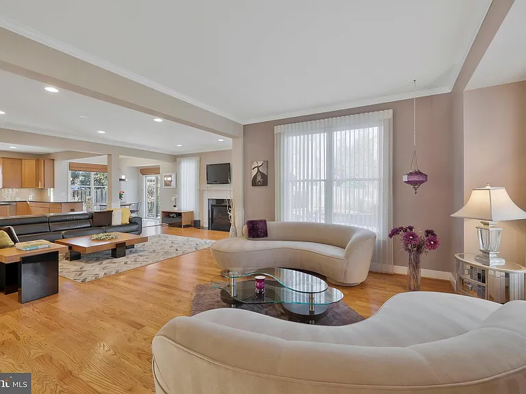 5922 Chesterbrook Rd — Photo 17