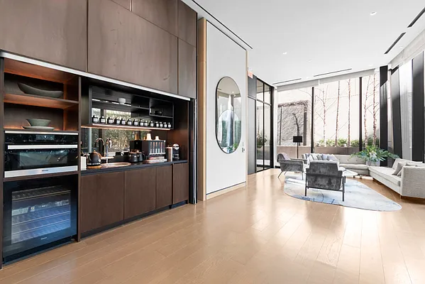 Rented by HomeDax Real Estate | media 27