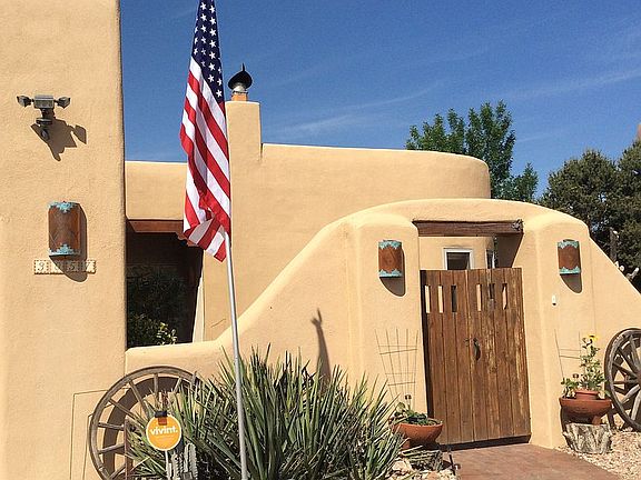 2nd image of 3057 Pueblo Puye