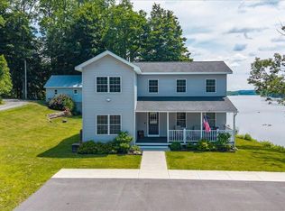 2921 River Rd, Melrose, NY 12121