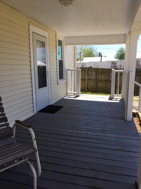 4 bed, 2200 sqft, $1,800 — Photo 4