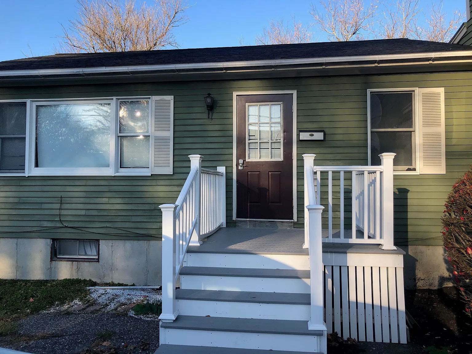 2 bed, $2,400 — Photo 1