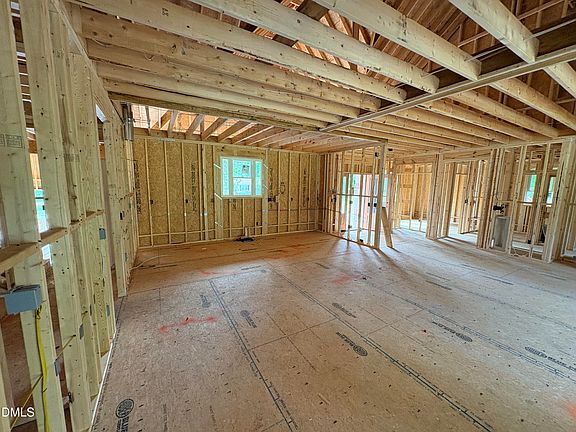 4th image of 613 Pearces Rd