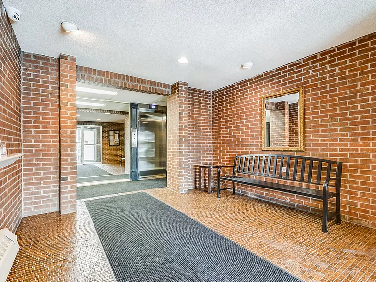 291 Brant Ave — Photo 9