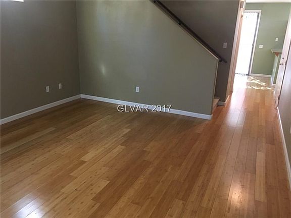2nd image of 9687 Villa Lorena Ave