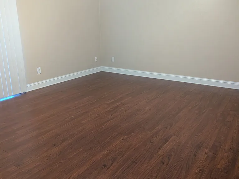 2223 Oak Hill Village Ln — Photo 7